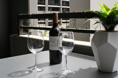 Modern Executive Apt@Barton*1BR*WiFi*Gym*Secure Parking*Canberra - Accommodation ACT 9