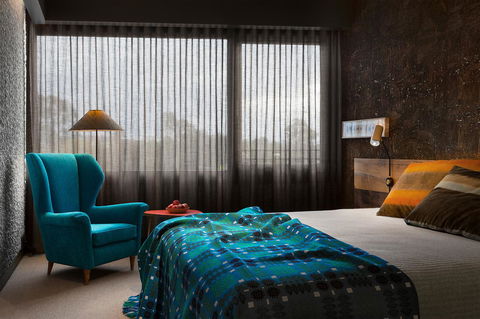 Ovolo Nishi - Accommodation ACT 17