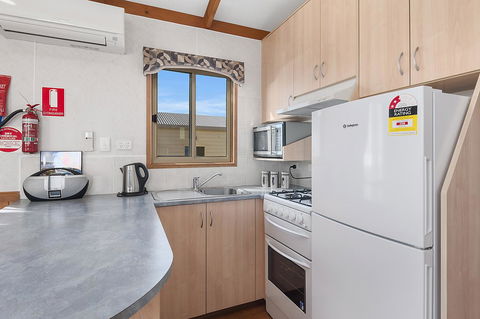 Port Broughton Tourist Park - Accommodation ACT 28