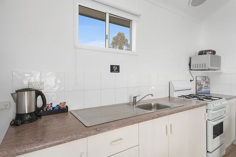 Port Broughton Tourist Park - Accommodation ACT 39