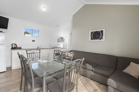 Port Broughton Tourist Park - Accommodation ACT 41