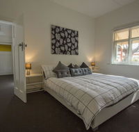 Cowan Street Bungalow - Accommodation ACT