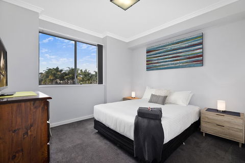 Lakeside Waterfront Apartment The Entrance - Accommodation ACT 7