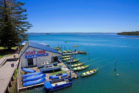 Lakeside Waterfront Apartment The Entrance - Accommodation ACT 36