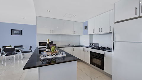 Lakeside Waterfront Apartment The Entrance - Accommodation ACT 1