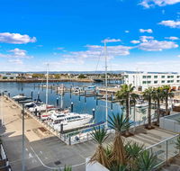 Port Adelaide Executive Waterfront Apartment - Accommodation ACT