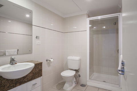 Marina Hotel - Accommodation ACT 25