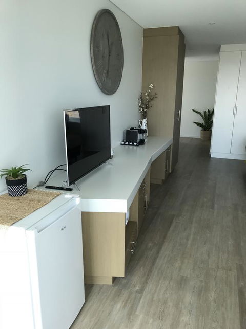 Ocean View Luxury Apartment & Suite - Accommodation ACT 31