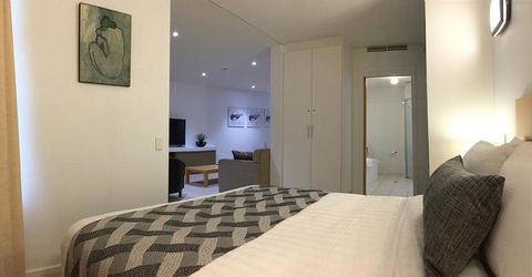 Wallaroo Marina Waterfront Luxe Apartment - Accommodation ACT 12