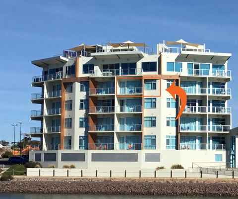 Wallaroo Marina Waterfront Luxe Apartment - Accommodation ACT 0