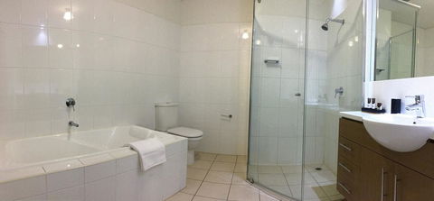 Wallaroo Marina Waterfront Luxe Apartment - Accommodation ACT 17