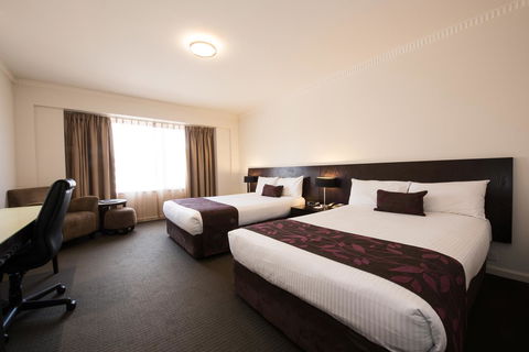 Hotel Grand Chancellor Adelaide - Accommodation ACT 2