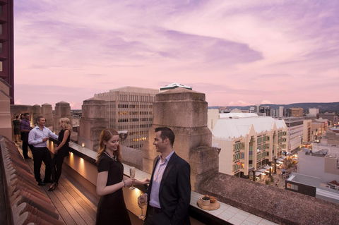 Mayfair Hotel - Accommodation ACT 27