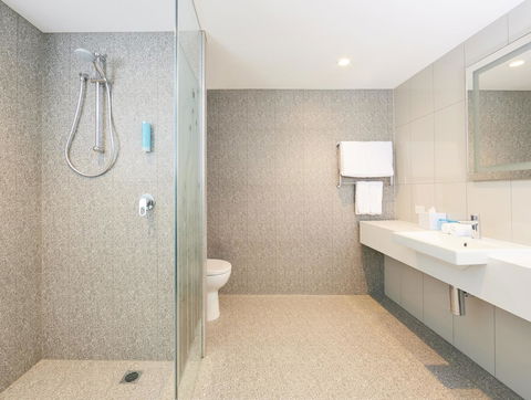 Holiday Inn Express Adelaide City Centre, An IHG Hotel - Accommodation ACT 13