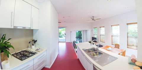S T U D I O 22 Peaceful Retreat With Garden Views - Accommodation ACT 4