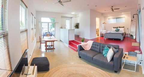 S T U D I O 22 Peaceful Retreat With Garden Views - Accommodation ACT 2