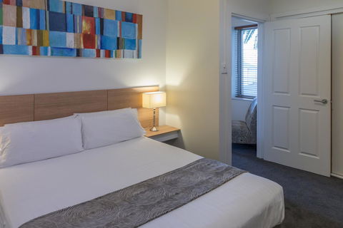 Bay 10 - Suites And Apartments - Accommodation ACT 22