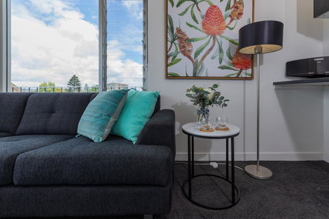 Bay 10 - Suites And Apartments - Accommodation ACT 5