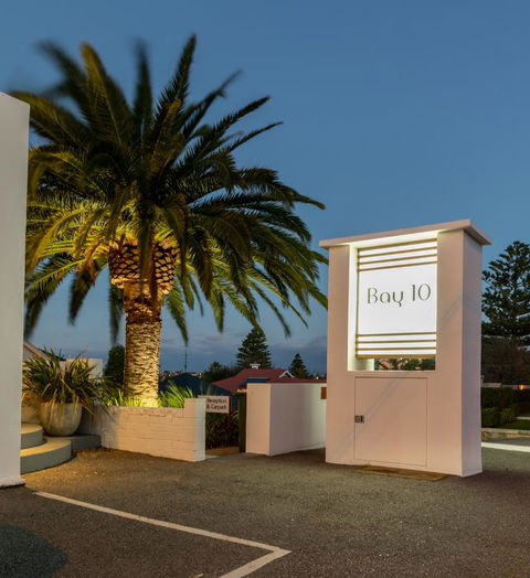 Bay 10 - Suites And Apartments - Accommodation ACT 16