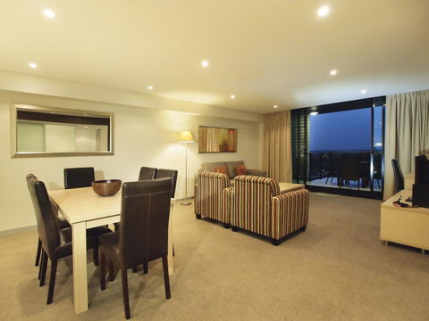 Oaks Adelaide Horizons Suites - Accommodation ACT 12