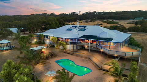 Doyles On The Bay - Accommodation ACT 1