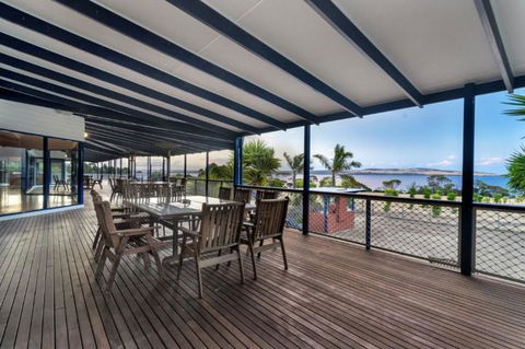 Doyles On The Bay - Accommodation ACT 8