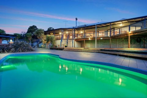 Doyles On The Bay - Accommodation ACT 7
