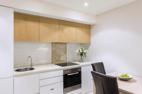 IStay Precinct Adelaide - Accommodation ACT 8