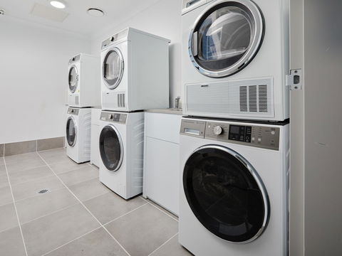 East Maitland Executive Apartments - Accommodation ACT 0