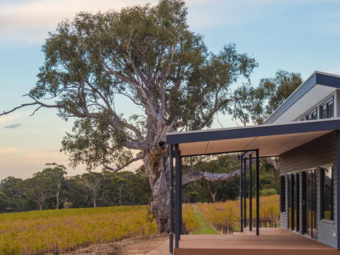 Shadow Creek McLaren Vale - Accommodation ACT 19
