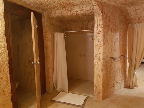 Underground Gem - Accommodation ACT 13