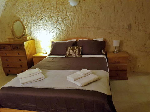 Underground Gem - Accommodation ACT 3