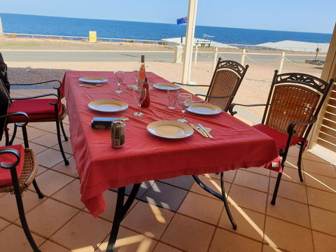 Wallaroo Sunset Home - Accommodation ACT 5