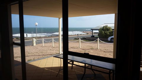 Wallaroo Sunset Home - Accommodation ACT 22