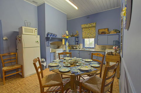 Tanunda Cottages - Accommodation ACT 12
