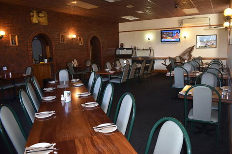Commercial Hotel Morgan - Accommodation ACT 6