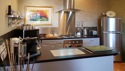Riverview Rise Retreats - Accommodation ACT 9