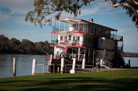 Riverview Rise Retreats - Accommodation ACT 27