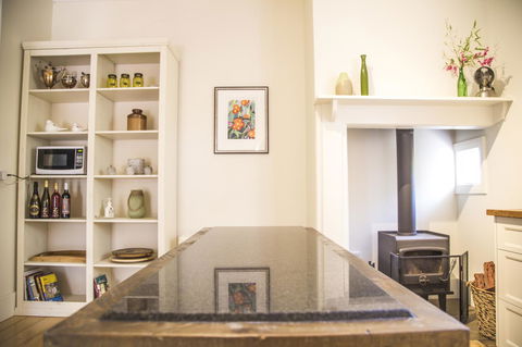 Mataro Cottage - Accommodation ACT 8