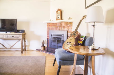 Mataro Cottage - Accommodation ACT 20