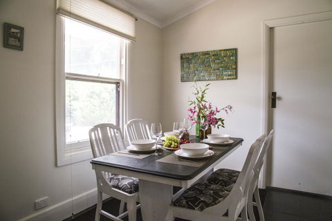Mataro Cottage - Accommodation ACT 21