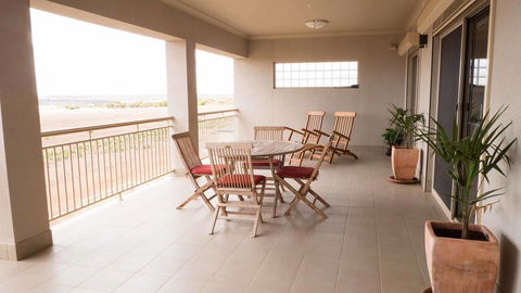 Rezare House Bed & Breakfast - Accommodation ACT 16