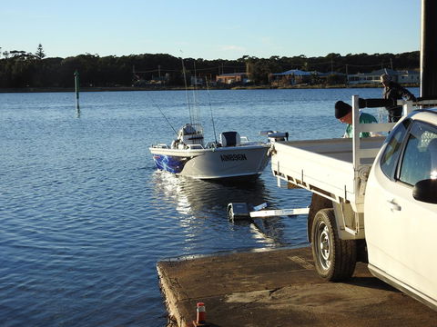 Lake Edge Apartments - Accommodation ACT 23