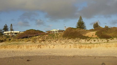 Beachside Escape On The Esplanade - Accommodation ACT 3