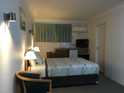 Ten Dollar Town Motel - Accommodation ACT 30