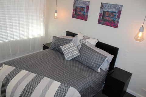 Christophers Villa - Accommodation ACT 16