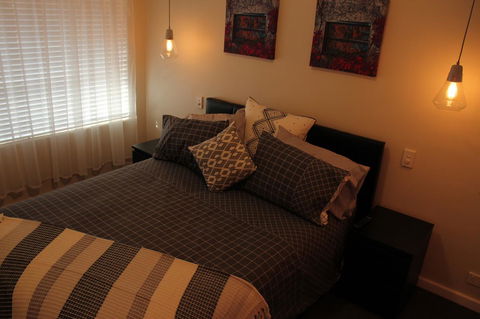 Christophers Villa - Accommodation ACT 14
