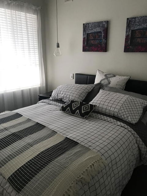 Christophers Villa - Accommodation ACT 13