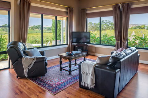 Barossa Shiraz Estate - Accommodation ACT 14