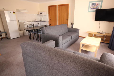 Port Vincent Motel & Apartments - Accommodation ACT 15